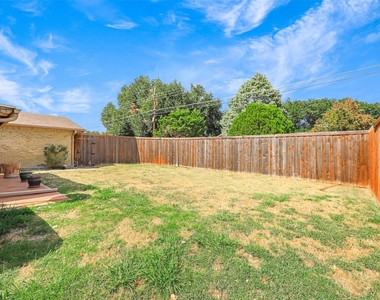 1503 Field Cove Drive - Photo Thumbnail 22