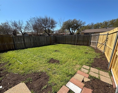 2101 Pueblo Drive - Photo Thumbnail 12
