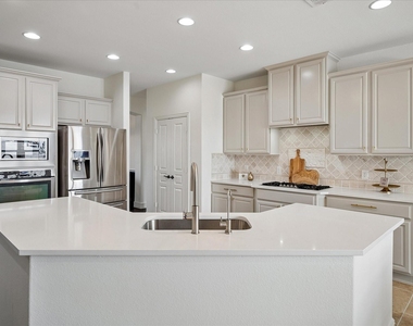 4576 Berry Ridge Lane - Photo Thumbnail 9