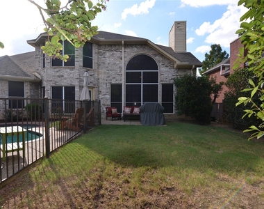 2412 Clearwood Lane - Photo Thumbnail 17