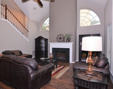 2412 Clearwood Lane - Photo Thumbnail 9