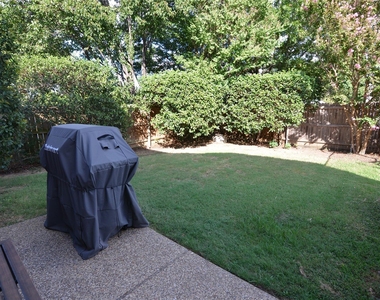 2412 Clearwood Lane - Photo Thumbnail 16