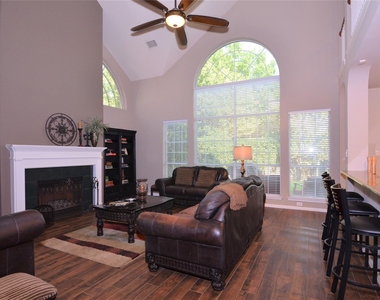 2412 Clearwood Lane - Photo Thumbnail 8