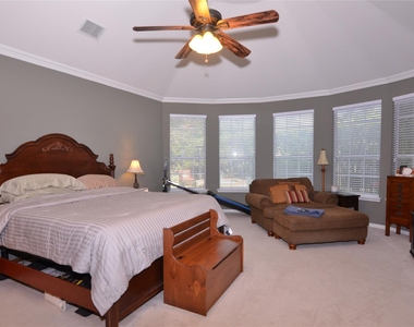 2412 Clearwood Lane - Photo Thumbnail 22
