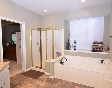 2412 Clearwood Lane - Photo Thumbnail 24