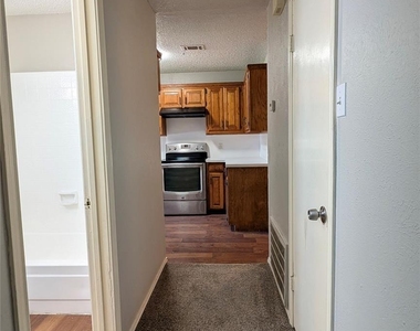 3409 Jewel Street - Photo Thumbnail 15