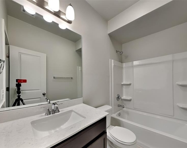 17421 Lantana Loop - Photo Thumbnail 14