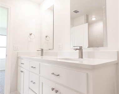 12324 Sw 32nd Street - Photo Thumbnail 4