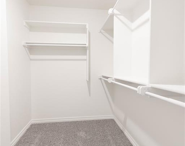 12324 Sw 32nd Street - Photo Thumbnail 6