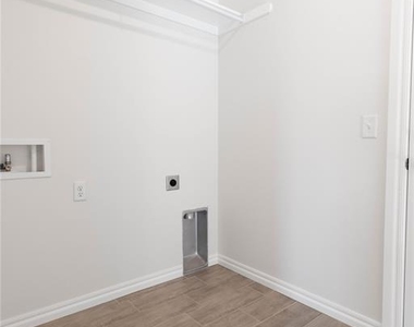 12324 Sw 32nd Street - Photo Thumbnail 10