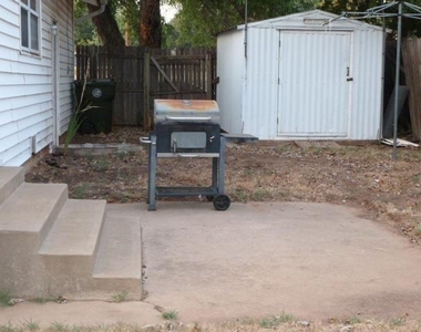 2421 Sandra Drive - Photo Thumbnail 10