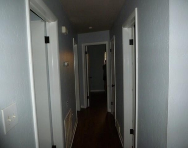 2421 Sandra Drive - Photo Thumbnail 5