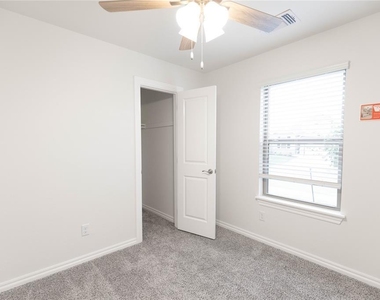 8708 Poppey Place - Photo Thumbnail 7