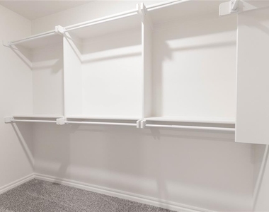 9228 Nw 86th Street - Photo Thumbnail 7