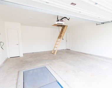 9228 Nw 86th Street - Photo Thumbnail 13