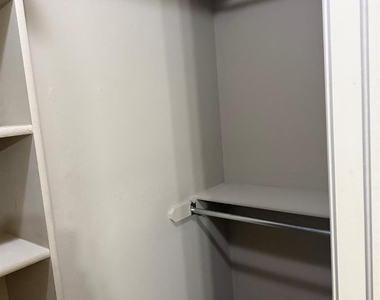 3804 Matthew Drive - Photo Thumbnail 26