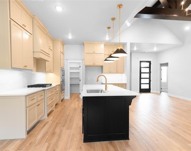 12309 Samara Drive - Photo Thumbnail 6