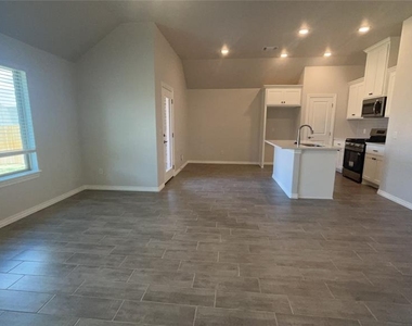 2229 Nw 170th Street - Photo Thumbnail 2