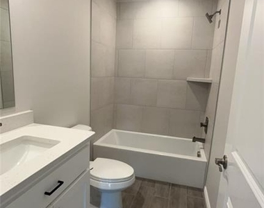 2229 Nw 170th Street - Photo Thumbnail 12