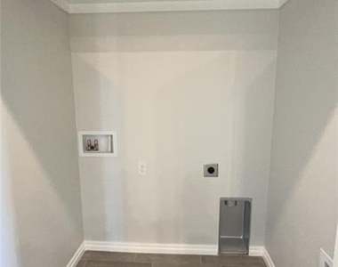 2229 Nw 170th Street - Photo Thumbnail 14
