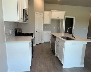 2220 Nw 170th Street - Photo Thumbnail 3