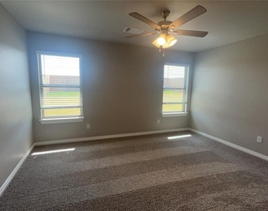 2220 Nw 170th Street - Photo Thumbnail 6