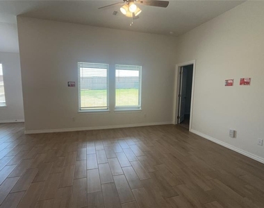 2216 Nw 170 Street - Photo Thumbnail 1