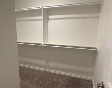 2216 Nw 170 Street - Photo Thumbnail 6