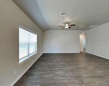 7001 Elk Canyon Road - Photo Thumbnail 10