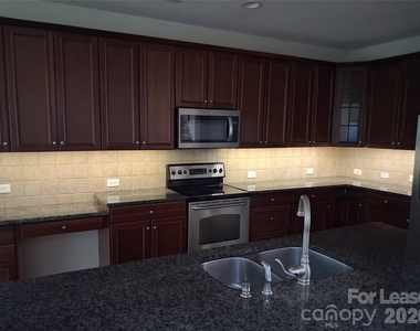 1552 Fitzgerald Street Nw - Photo Thumbnail 7