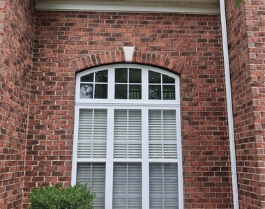 1552 Fitzgerald Street Nw - Photo Thumbnail 2