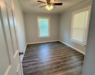 199 West View Street - Photo Thumbnail 10