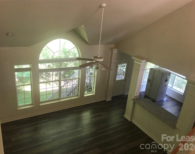 3400 Pasture View Court - Photo Thumbnail 9
