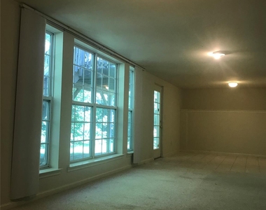 3400 Pasture View Court - Photo Thumbnail 4