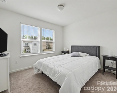 5125 Arbordale Way - Photo Thumbnail 13