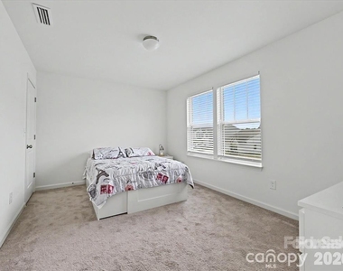 5125 Arbordale Way - Photo Thumbnail 14