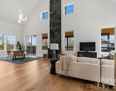 55 Timber Moss Drive - Photo Thumbnail 7