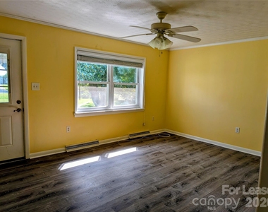 542 Elmwood Road - Photo Thumbnail 1