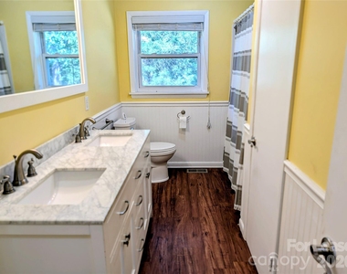 542 Elmwood Road - Photo Thumbnail 11