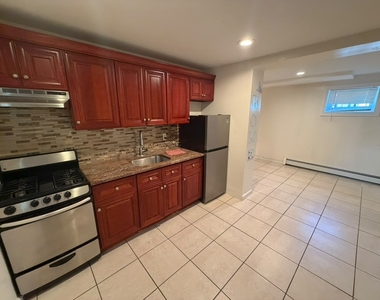 147th ave  2 bed beauty - Photo Thumbnail 1