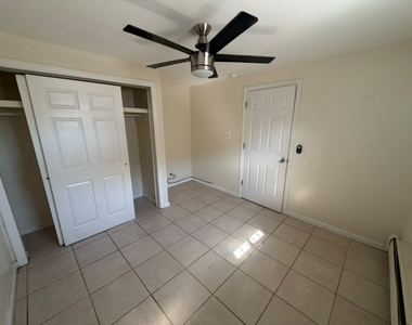 147th ave  2 bed beauty - Photo Thumbnail 2