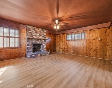 1033 Encino - Photo Thumbnail 23
