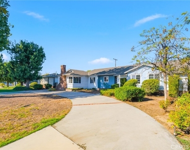 1033 Encino - Photo Thumbnail 31