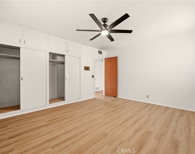 1033 Encino - Photo Thumbnail 18