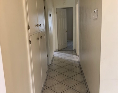1424 Lynwood Way - Photo Thumbnail 7