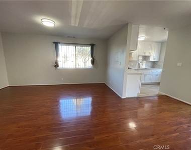 225 N Marguerita - Photo Thumbnail 3