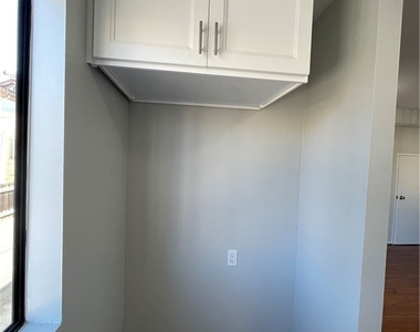 225 N Marguerita - Photo Thumbnail 14