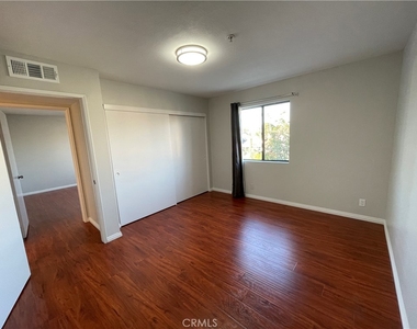 225 N Marguerita - Photo Thumbnail 9
