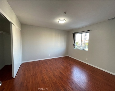 225 N Marguerita - Photo Thumbnail 8