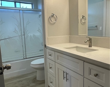 225 N Marguerita - Photo Thumbnail 13